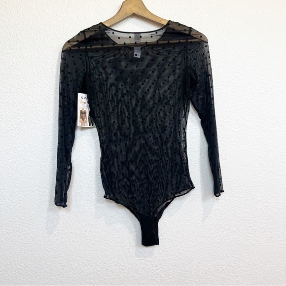 Spanx- NWT Smoothing Mesh Flocked Dot Thong Bodysuit - Picture 7 of 7